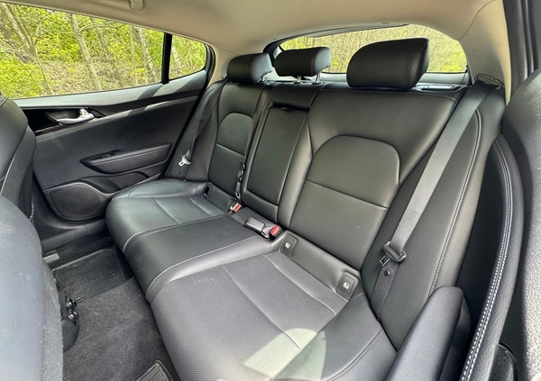Kia Stinger cena 103000 przebieg: 96132, rok produkcji 2018 z Katowice małe 232